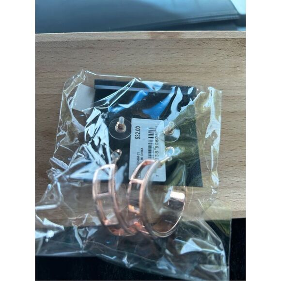 NEW GUESS Gold-Tone 2-Pc. Set Crystal Stud & Hoop Earrings - Picture 3 of 3